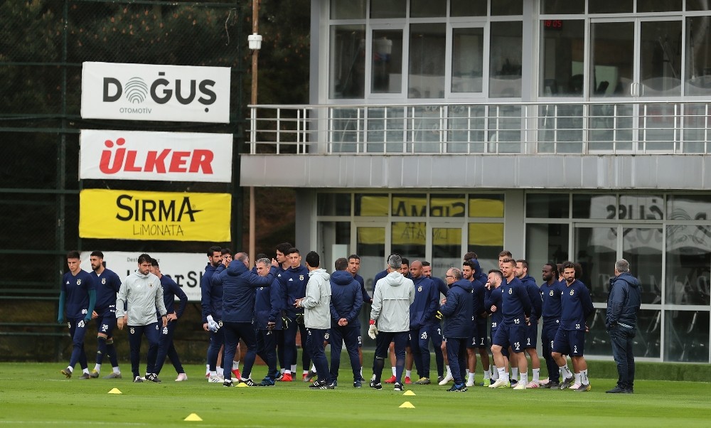 Fenerbahçe, Akhisarspor maçı hazırlıklarını tamamladı 