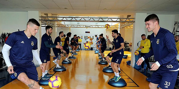 Fenerbahçe, Ankaragücü'ne 'salonda' hazırlanıyor