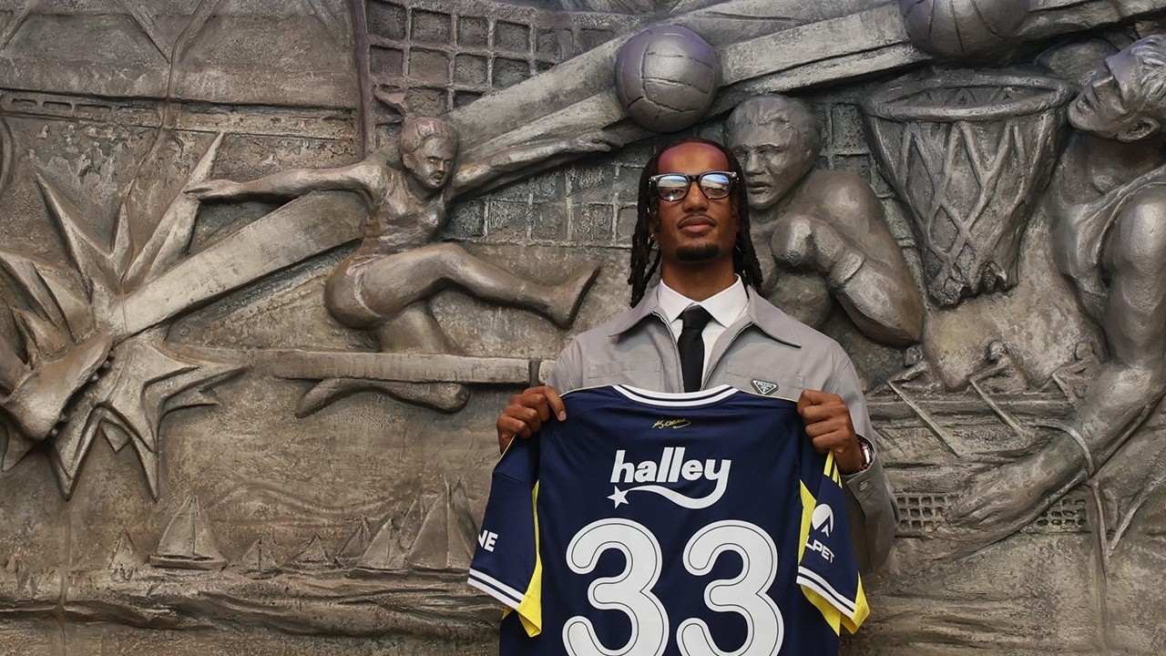 Fenerbahçe, Archie Brown ile 3+1 yıllık sözleşme imzaladı