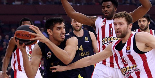 Fenerbahçe, Atina deplasmanında mağlup oldu