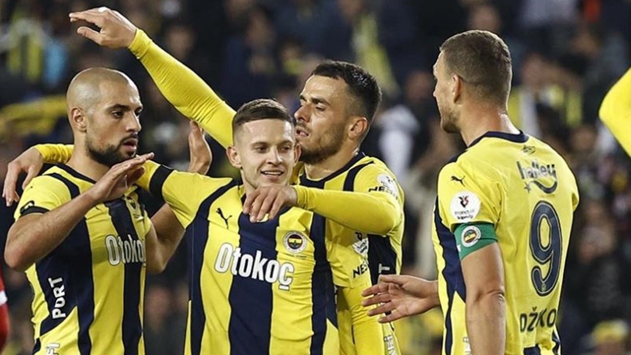 Fenerbahçe - Başakşehir CANLI ANLATIM