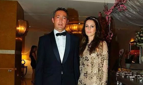 "Fenerbahçe Başkanı Ali Koç, eşi Nevbahar Koç'tan boşanıyor" iddiası! Aralarına bakın kim girmiş? Çok ama çok şaşıracaksınız