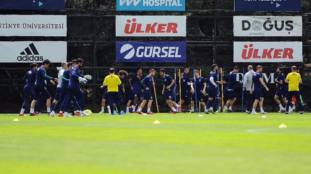 Fenerbahçe, BB Erzurumspor maçı hazırlıklarını sürdürdü 