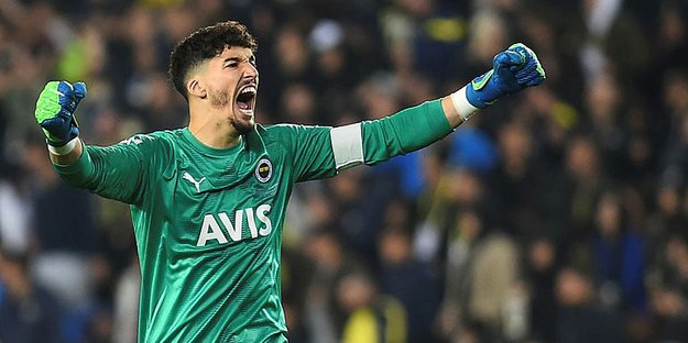 Fenerbahçe beklenen oldu! Adı transfer dedikodularıyla çalkalanıyordu... Bu habere dikkat!