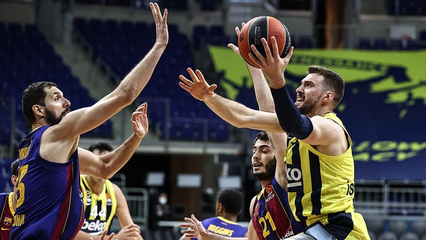 Fenerbahçe Beko Barcelona'ya mağlup