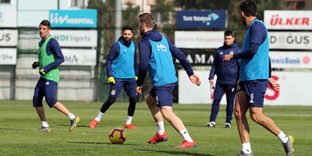 Fenerbahçe'de Çaykur Rizespor maçı hazırlıkları başladı