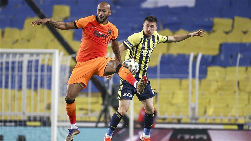 Fenerbahçe derbide Galatasaray'a konuk olacak