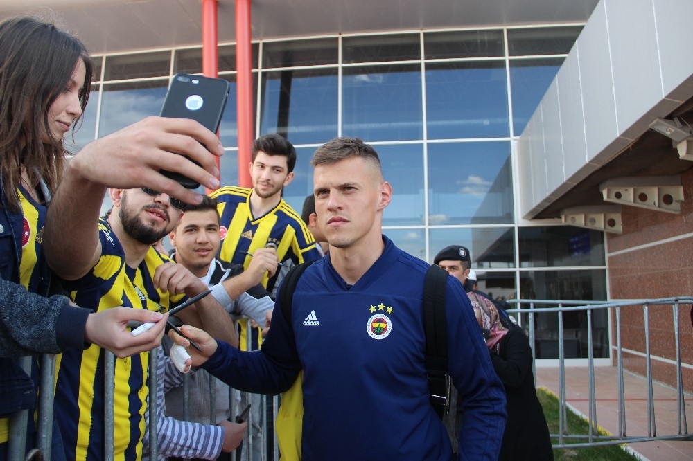 Fenerbahçe, Erzurum’da 