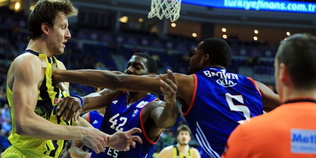 Fenerbahçe esti geçti!