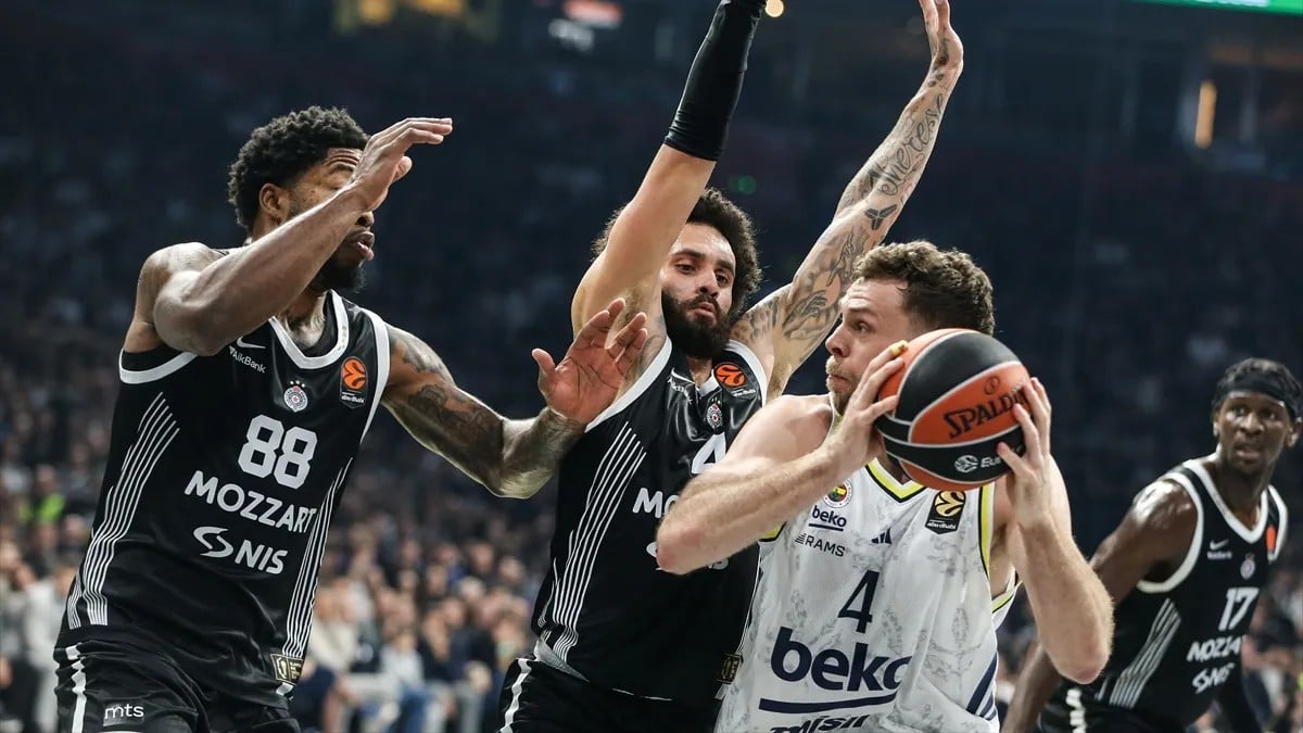 Fenerbahçe, EuroLeague'de Partizan'ı Deplasmanda 99-87 Devirerek Üst Üste 4. Galibiyetini Aldı