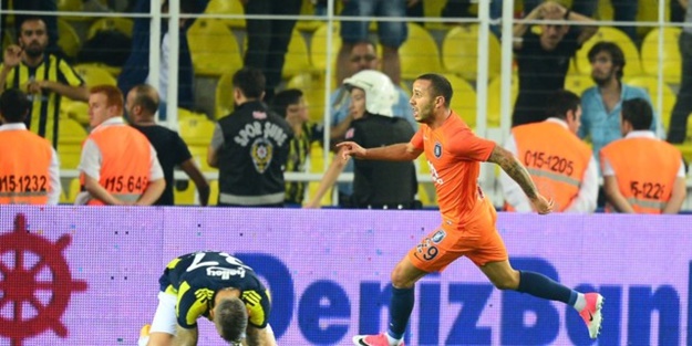 Fenerbahçe evinde mağlup oldu