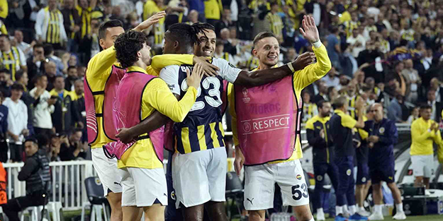 Fenerbahçe frenlemeden galibiyet serisine devam ediyor!