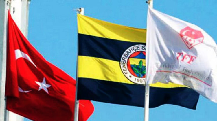 Fenerbahçe - Galatasaray maçında bayrak krizi!