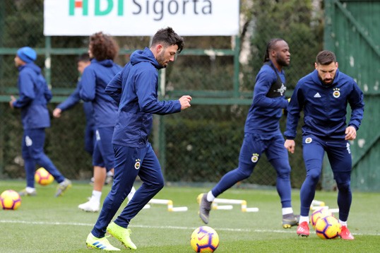 Fenerbahçe ile Çaykur Rizespor 36. maça çıkıyor