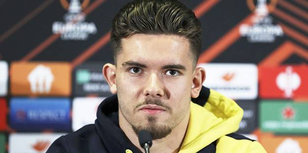 Fenerbahçe ile imzalamadı, Dünya devi talip oldu!