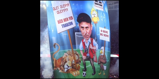 Fenerbahçe ile Trabzonspor taraftarlarını karşı karşıya getirme provokasyonu! Maçta bazı taraftarlardan tepki çeken pankart