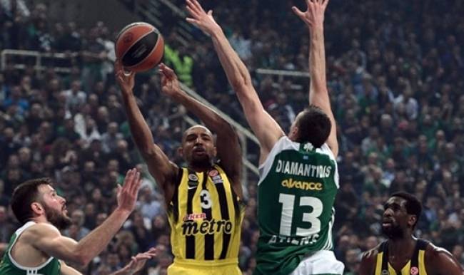 Fenerbahçe ilk mağlubiyetini aldı