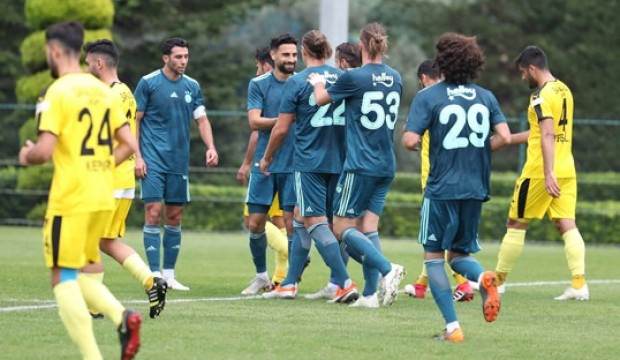 Fenerbahçe, İstanbulspor'u 3-0'la yendi