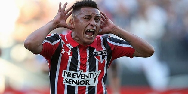 Fenerbahçe istedi Galatasaray alıyor