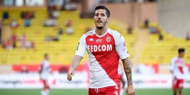 Fenerbahçe Jovetic'e kancayı taktı