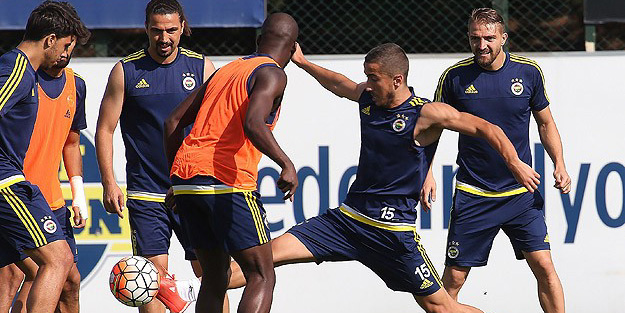 Fenerbahçe kampa girdi