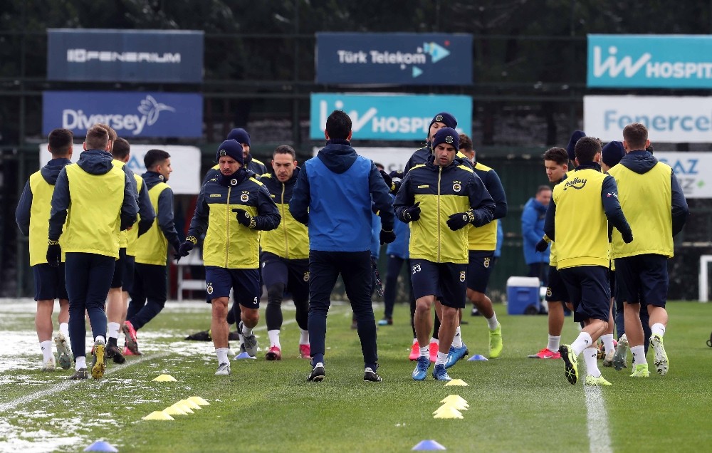Fenerbahçe, Kırklarelispor maçı hazırlıklarına başladı 