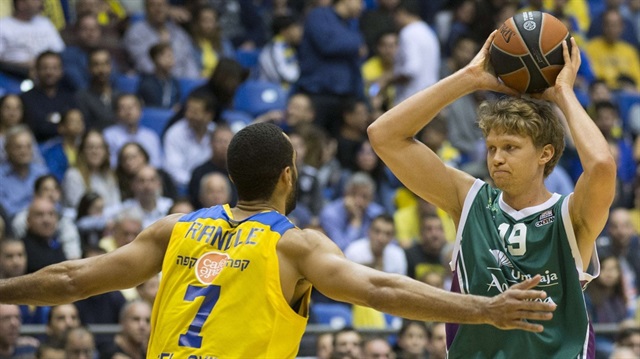 Fenerbahçe Kuzminskas transferini sonlandırıyor