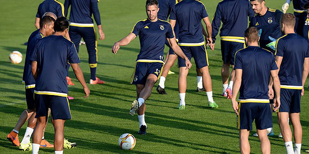 Fenerbahçe maç saatini bekliyor