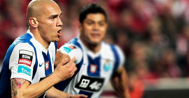 Galatasaray Maicon’u duyurdu