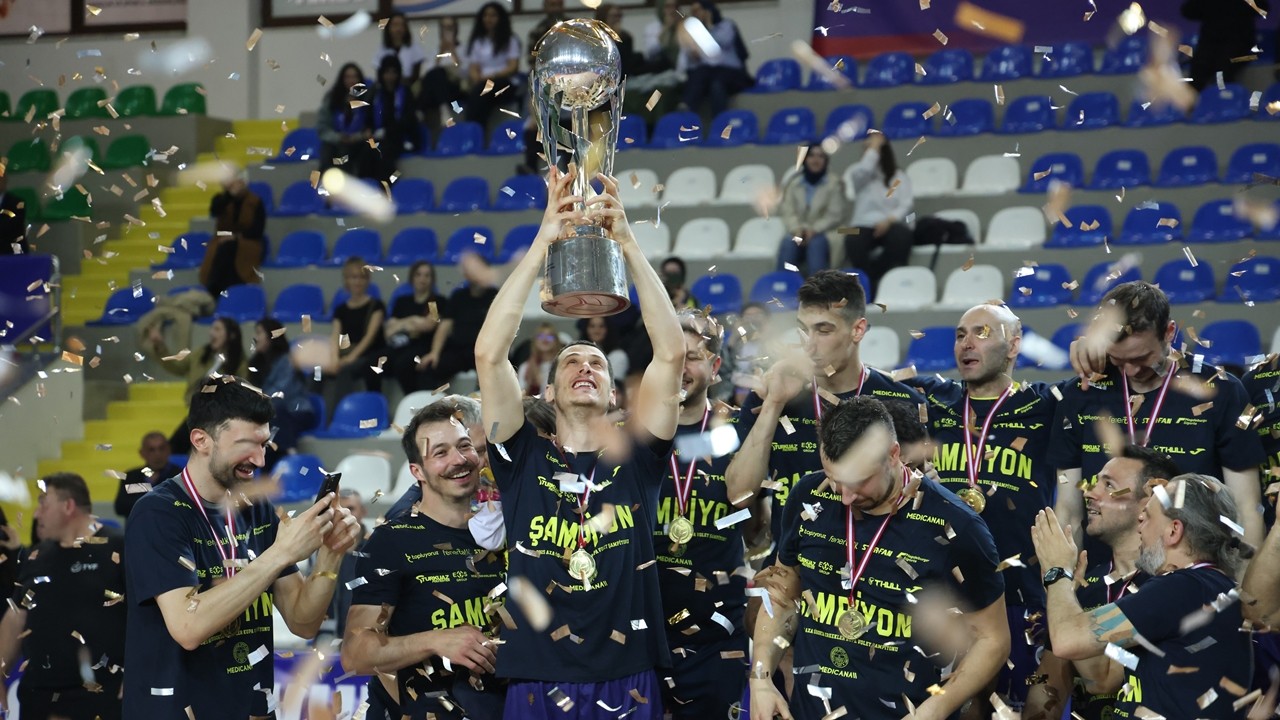 Fenerbahçe Medicana, AXA Sigorta Kupa Voley’de şampiyonluğa ulaştı