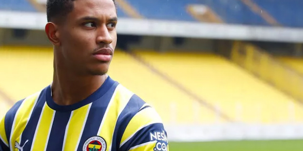 Fenerbahçe resmen imzayı attırdı! Ters köşe transfer hamlesi! Çubuklu formayı giydi...