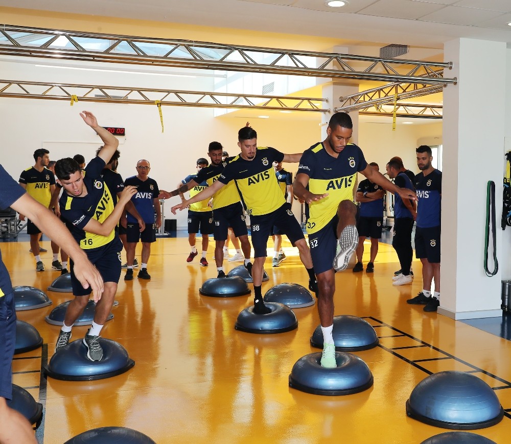 Fenerbahçe salonda çalıştı 