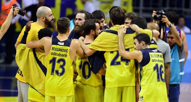 Fenerbahçe, seride öne geçti!