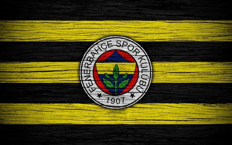 Fenerbahçe taraftarının tasarladığı otobüs tanıtıldı! Bomba detay böyle görüntülendi