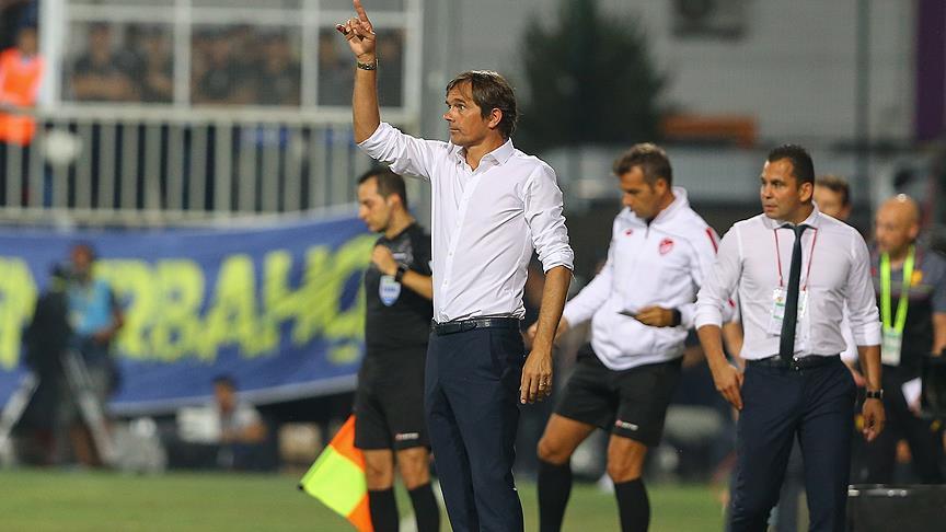 Fenerbahçe Teknik Direktörü Phillip Cocu: Zor bir ders ama ayağa kalmak mecburiyetindeyiz