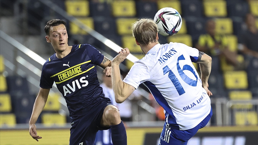 Fenerbahçe tur için 1 adım önde