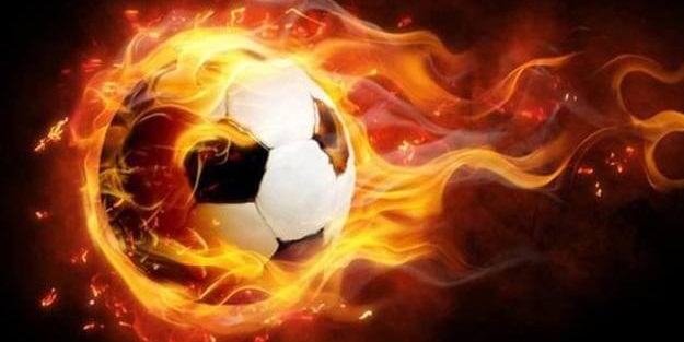 Fenerbahçe ve Trabzonspor'la anılıyordu! Yeni adresi belli oldu