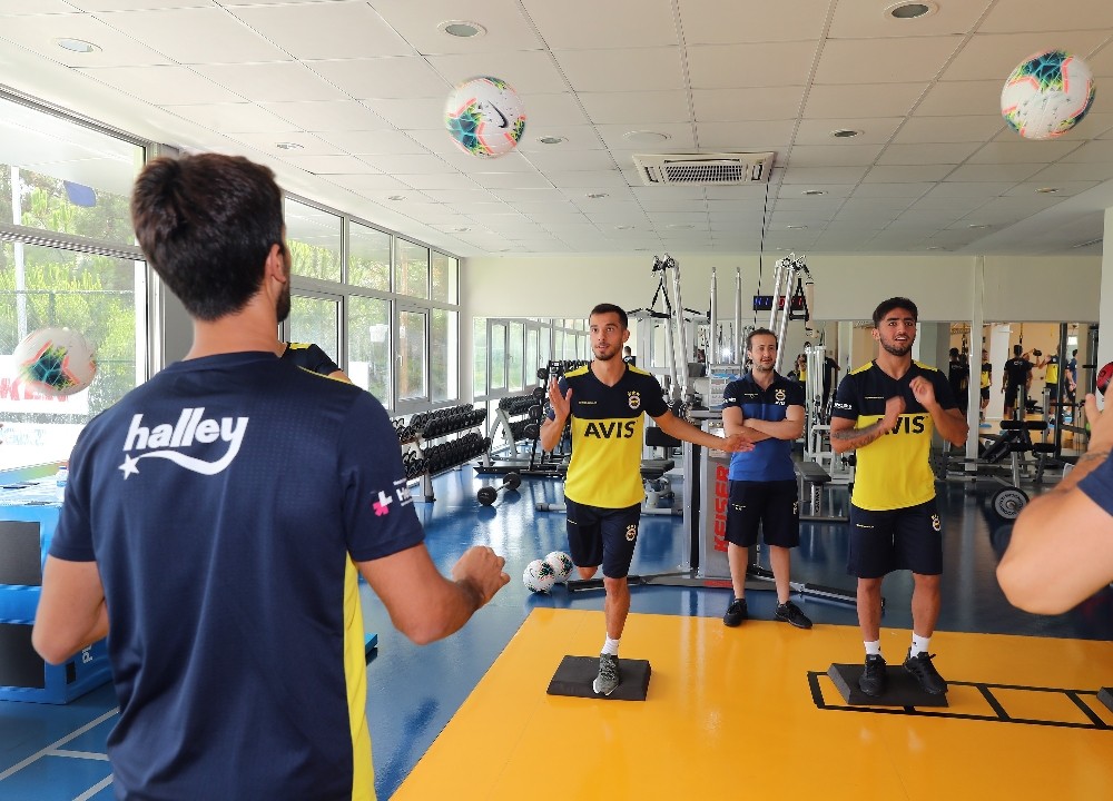 Fenerbahçe yeni sezon hazırlıklarını sürdürdü 