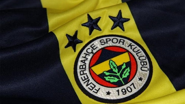 Fenerbahçe'de 2 futbolcunun bileti kesildi