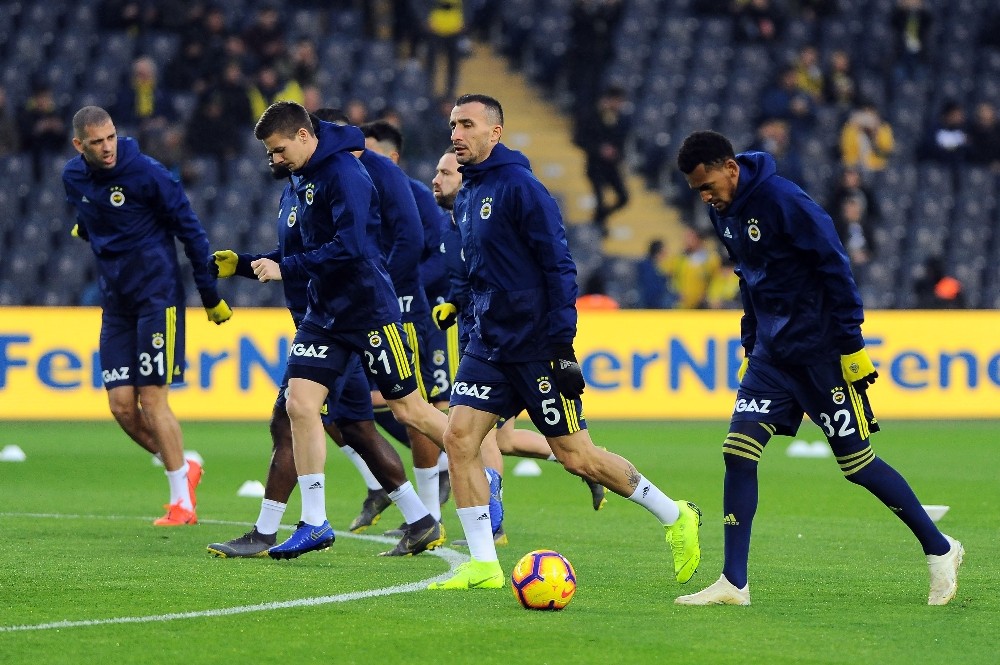 Fenerbahçe’de 3 değişiklik 