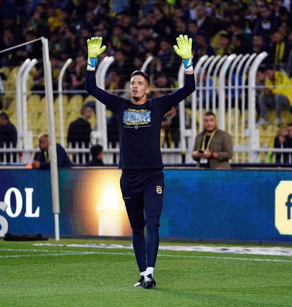 Fenerbahçe’de Altay ameliyat olacak 