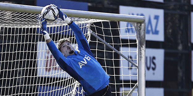 Fenerbahçe'de Altay Bayındır gelişmesi