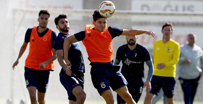 Fenerbahçe'de Anderlecht mesaisi devam ediyor