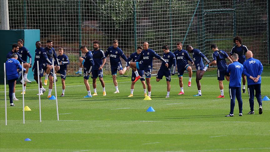 Fenerbahçe'de Antalyaspor maçı hazırlıkları devam ediyor