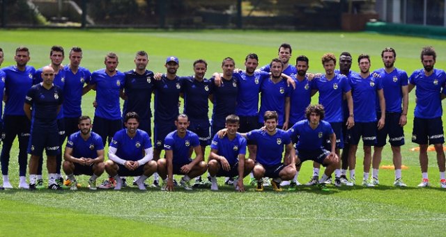 Fenerbahçe’de antrenmana Emmanuel Emenike ve Salih de katıldı