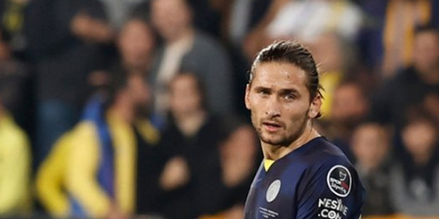 Fenerbahçe'de ayrılık yolda! Yeni adresi belli oluyor: Resmen bitti bu iş artık...