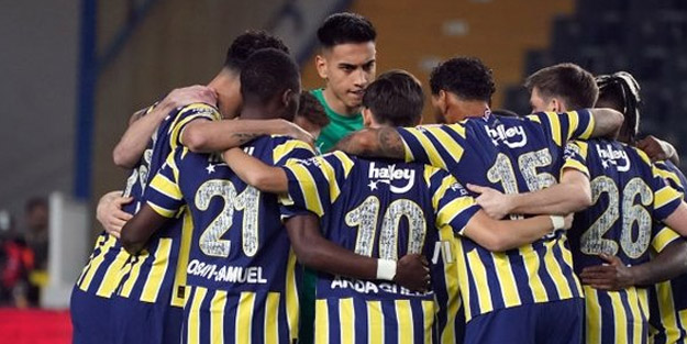 Fenerbahçe'de beklenmedik sürpriz ayrılık: 5 milyon Euro! Teknik direktörün gözü listede...