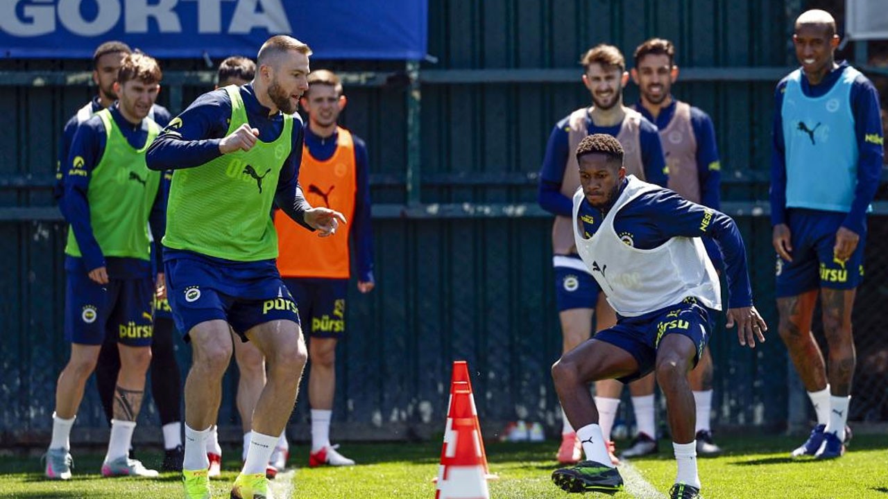 Fenerbahçe’de Beşiktaş maçı hazırlıkları devam ediyor
