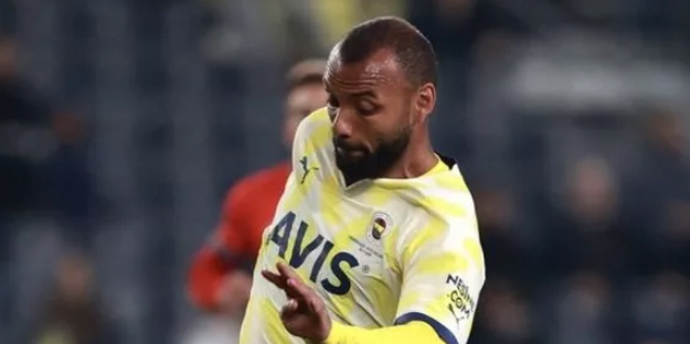 Fenerbahçe'de büyük şok! Koltuk değnekleriyle...