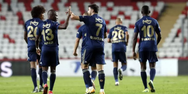 Fenerbahçe'de derbi öncesi kötü haber!